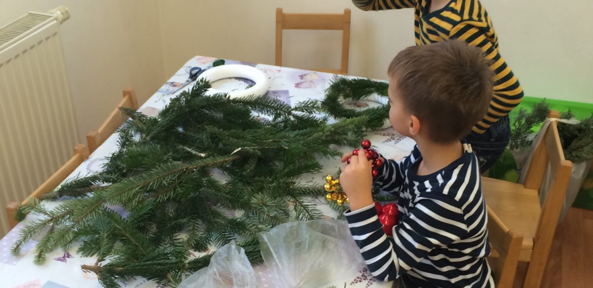 Advent, advent štyri sviece…