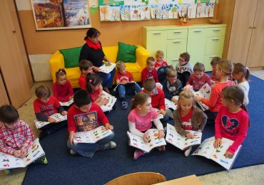Rok čitateľskej gramotnosti – Čítame spolu